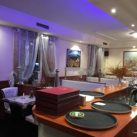 شتات فيين * باد هوفغاستين